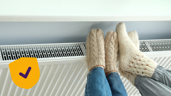 Voeten steunen op verwarming