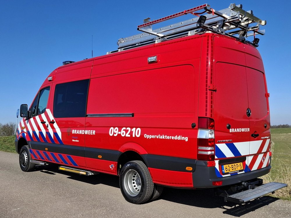 Foto van oppervlaktereddingsvoertuig, decoratief