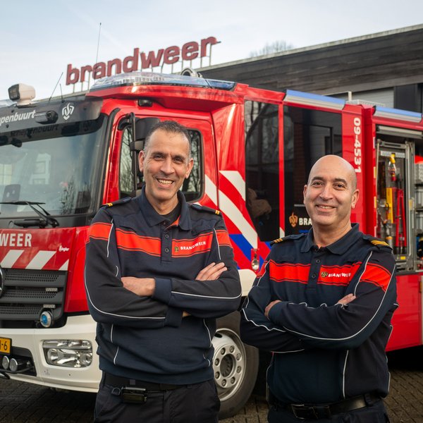 Foto van Mimoun en Abdellah, twee brandweermannen