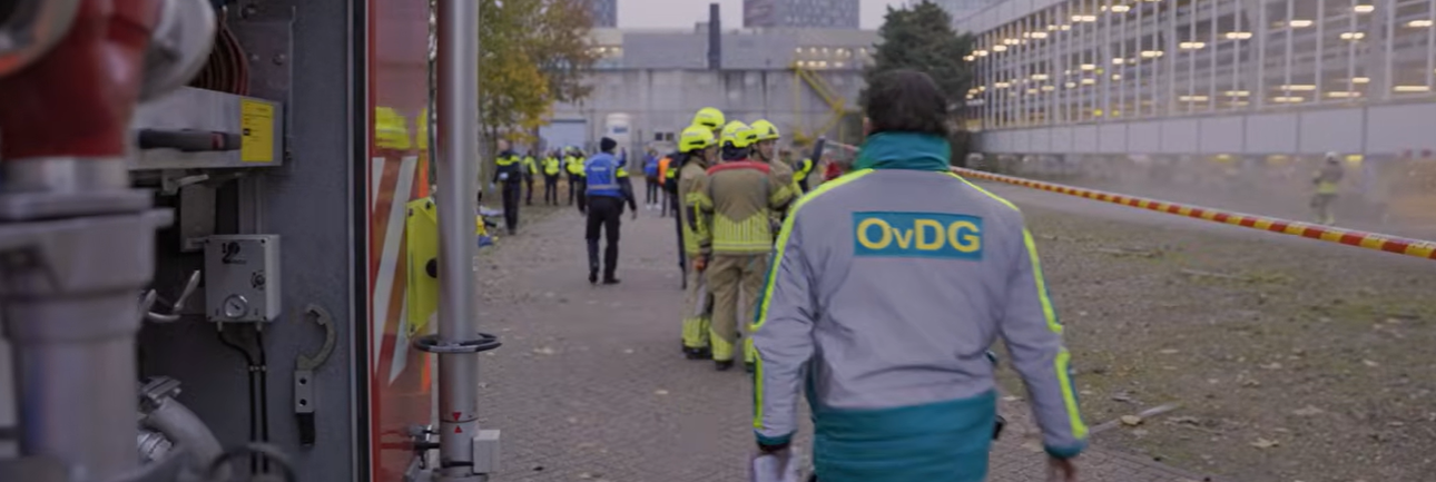 Afbeelding van oefening met hulpdiensten bij calamiteitenhospitaal