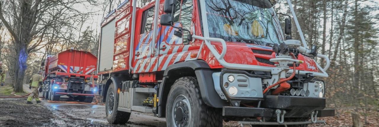 Natuurbrandvoertuigen type CCFM van Brandweer Leusden tijdens een oefening.